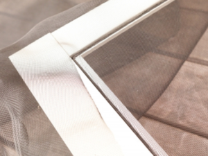 自分で網戸を張り替える際のよくある失敗例