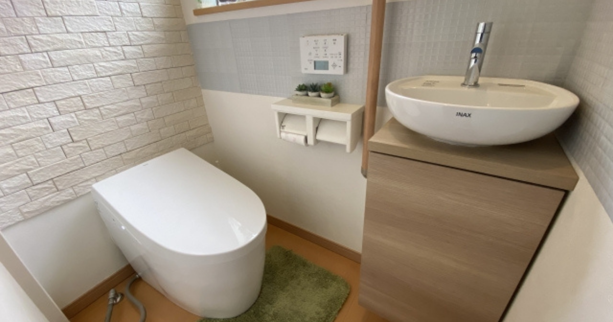 ウォシュレット交換を自分でする5つの手順｜初心者向け注意点と業者との費用比較